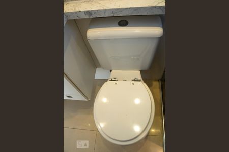 Apartamento à venda com 65m², 2 quartos e 1 vagaDetalhe do banheiro