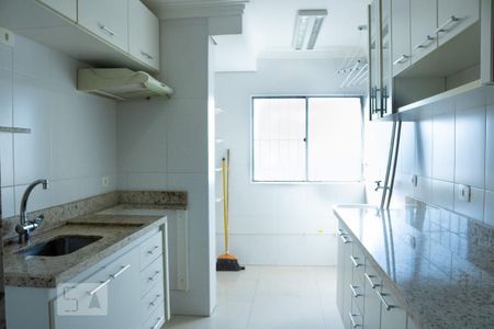Apartamento à venda com 65m², 2 quartos e 1 vagaCozinha