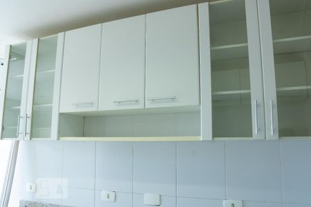 Apartamento à venda com 65m², 2 quartos e 1 vagaCozinha - Armários