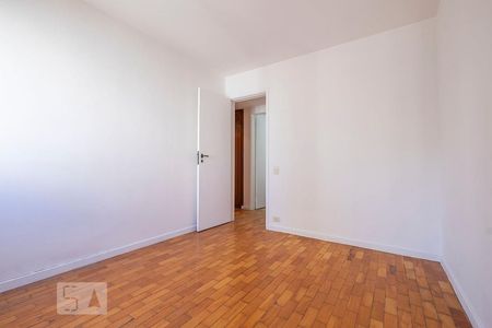Apartamento para alugar com 120m², 3 quartos e 2 vagasQuarto 3