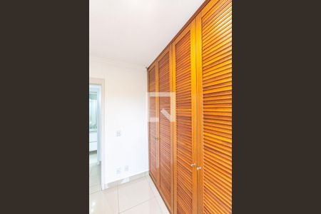 Quarto 1 de apartamento à venda com 2 quartos, 66m² em Cavalhada, Porto Alegre