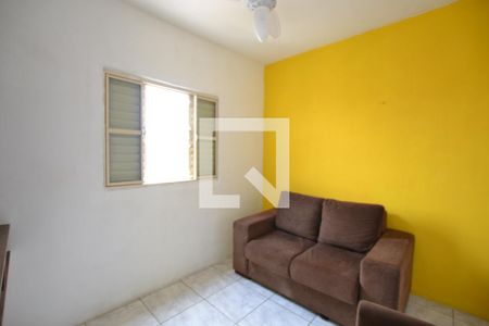 Quarto 2 de apartamento para alugar com 2 quartos, 25m² em Cavalhada, Porto Alegre