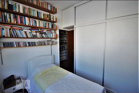 Quarto 1 de apartamento à venda com 3 quartos, 110m² em Botafogo, Rio de Janeiro