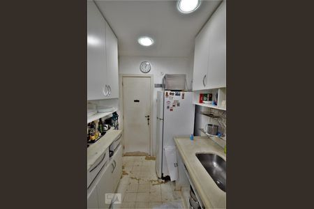 Apartamento à venda com 110m², 3 quartos e sem vagaCozinha