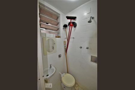 Apartamento à venda com 110m², 3 quartos e sem vagaBanheiro de Serviço