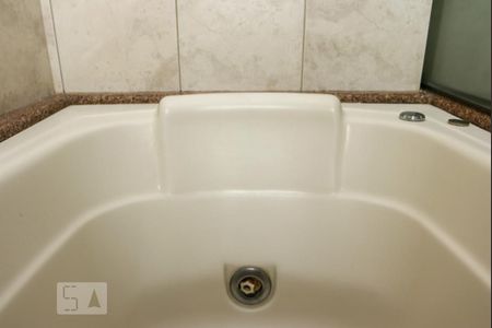 Apartamento à venda com 360m², 4 quartos e 4 vagas Apartamento à venda com 360m², 4 quartos e 4 vagasBanheiro da Suíte 3