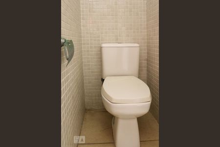 Apartamento à venda com 360m², 4 quartos e 4 vagas Apartamento à venda com 360m², 4 quartos e 4 vagasBanheiro Cobertura