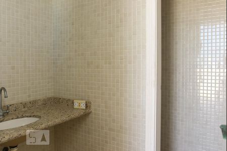 Apartamento à venda com 360m², 4 quartos e 4 vagas Apartamento à venda com 360m², 4 quartos e 4 vagasBanheiro Cobertura