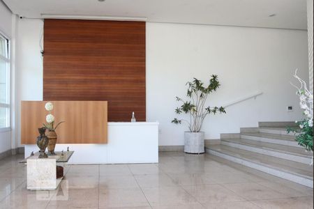 Apartamento à venda com 360m², 4 quartos e 4 vagas Apartamento à venda com 360m², 4 quartos e 4 vagasHall