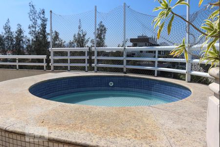 Apartamento à venda com 360m², 4 quartos e 4 vagas Apartamento à venda com 360m², 4 quartos e 4 vagasCobertura - Piscina