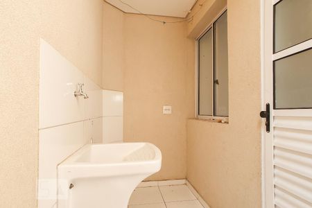 Casa de condomínio para alugar com 78m², 2 quartos e 1 vaga Casa de condomínio para alugar com 78m², 2 quartos e 1 vagaÁrea de serviço