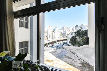 Sala - Vista de apartamento à venda com 2 quartos, 68m² em Bela Vista, São Paulo