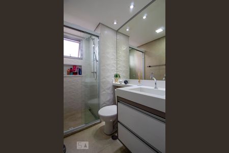 Apartamento para alugar com 50m², 2 quartos e 1 vagaBanheiro da suíte