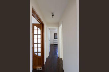 Apartamento para alugar com 75m², 2 quartos e 1 vagaCorredor