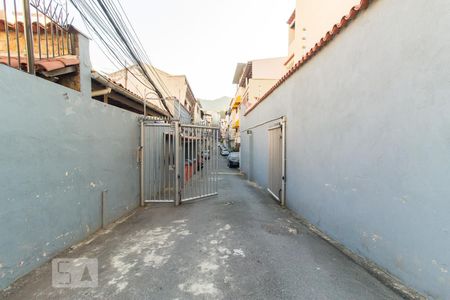 Casa de condomínio à venda com 120m², 1 quarto e 1 vagaÁrea comum