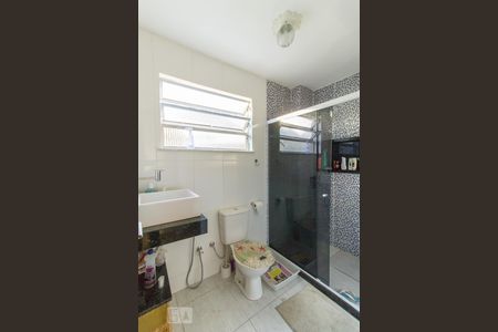 Banheiro de casa de condomínio para alugar com 1 quarto, 120m² em Méier, Rio de Janeiro