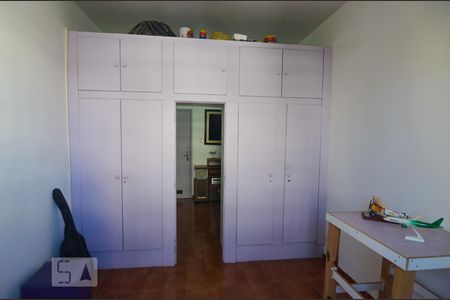 Quarto de kitnet/studio à venda com 1 quarto, 23m² em Laranjeiras, Rio de Janeiro