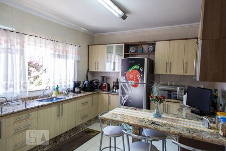 Casa à venda com 315m², 4 quartos e 3 vagasCozinha