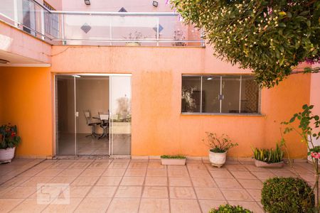 Casa à venda com 315m², 4 quartos e 3 vagasQuintal 2
