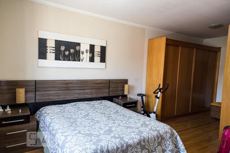 Casa à venda com 315m², 4 quartos e 3 vagasSuíte 3