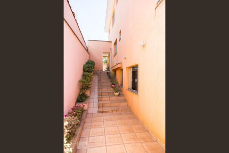 Casa à venda com 315m², 4 quartos e 3 vagasQuintal 2