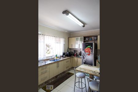 Casa à venda com 315m², 4 quartos e 3 vagasCozinha