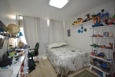 Quarto 1 de apartamento para alugar com 3 quartos, 114m² em Botafogo, Rio de Janeiro