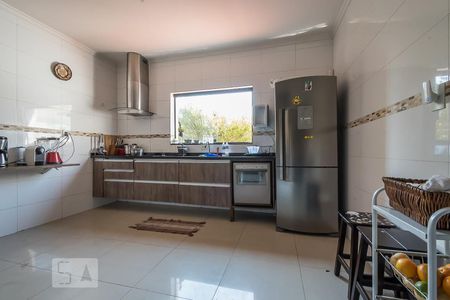 Casa à venda com 180m², 3 quartos e 2 vagas Casa à venda com 180m², 3 quartos e 2 vagasCozinha