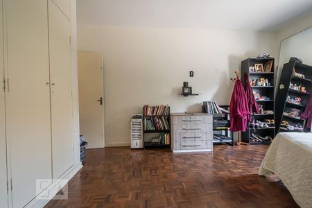 Casa à venda com 180m², 3 quartos e 2 vagas Casa à venda com 180m², 3 quartos e 2 vagasQuarto 1