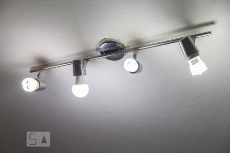 Casa à venda com 90m², 3 quartos e 2 vagas Casa à venda com 90m², 3 quartos e 2 vagasCozinha