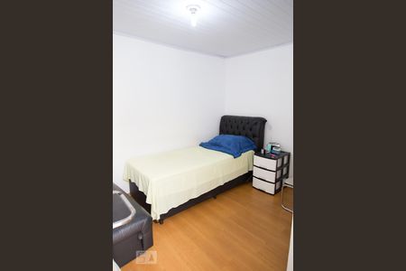 Casa à venda com 90m², 3 quartos e 2 vagas Casa à venda com 90m², 3 quartos e 2 vagasEdícula