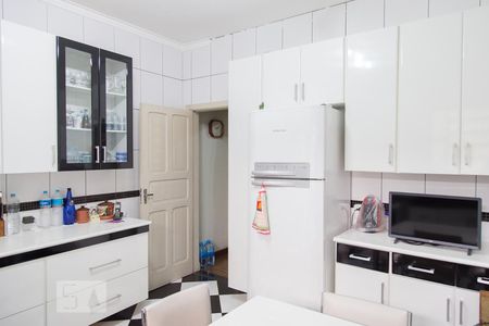 Casa à venda com 90m², 3 quartos e 2 vagas Casa à venda com 90m², 3 quartos e 2 vagasCozinha