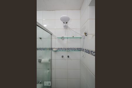 Apartamento à venda com 200m², 4 quartos e 5 vagas Apartamento à venda com 200m², 4 quartos e 5 vagasBanheiro da Suíte 1