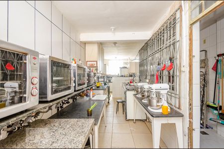 Apartamento à venda com 200m², 4 quartos e 5 vagas Apartamento à venda com 200m², 4 quartos e 5 vagasCozinha - externa