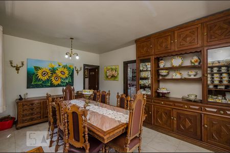 Apartamento à venda com 200m², 4 quartos e 5 vagas Apartamento à venda com 200m², 4 quartos e 5 vagasSala de Jantar