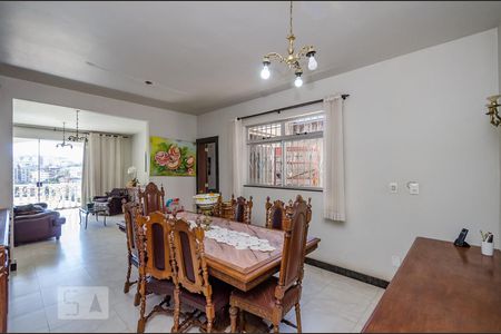 Apartamento à venda com 200m², 4 quartos e 5 vagas Apartamento à venda com 200m², 4 quartos e 5 vagasSala de Jantar