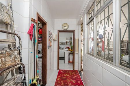 Apartamento à venda com 200m², 4 quartos e 5 vagas Apartamento à venda com 200m², 4 quartos e 5 vagasÁrea de Serviço