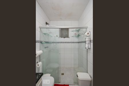 Apartamento à venda com 200m², 4 quartos e 5 vagas Apartamento à venda com 200m², 4 quartos e 5 vagasBanheiro da Suíte 1