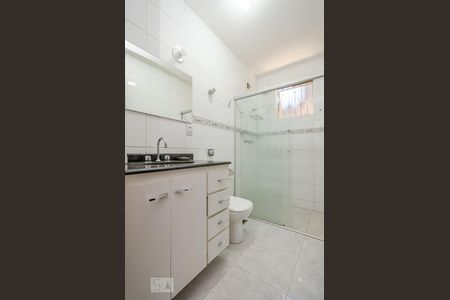 Apartamento à venda com 200m², 4 quartos e 5 vagas Apartamento à venda com 200m², 4 quartos e 5 vagasBanheiro Social