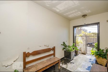 Apartamento à venda com 200m², 4 quartos e 5 vagas Apartamento à venda com 200m², 4 quartos e 5 vagasEntrada