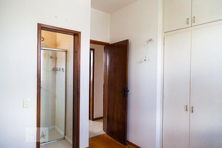 Suíte de apartamento à venda com 2 quartos, 85m² em Santo Antônio, Belo Horizonte