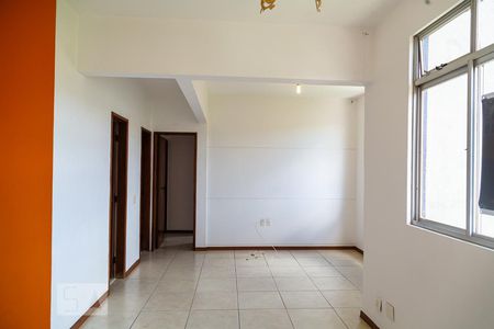 Sala Dois Ambientes de apartamento à venda com 2 quartos, 85m² em Santo Antônio, Belo Horizonte