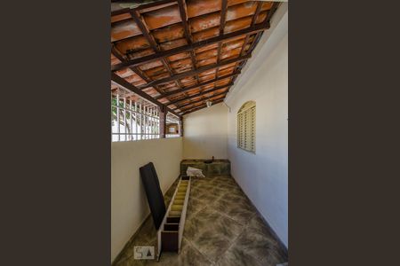 Casa à venda com 180m², 3 quartos e 4 vagasGaragem