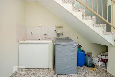 Casa à venda com 180m², 3 quartos e 4 vagasÁrea de Serviço