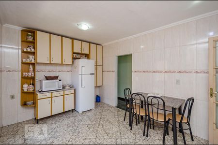 Casa à venda com 180m², 3 quartos e 4 vagasCozinha