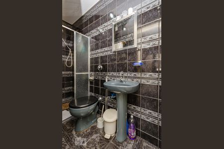 Casa à venda com 180m², 3 quartos e 4 vagasBanheiro da Suíte