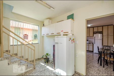 Casa à venda com 180m², 3 quartos e 4 vagasÁrea de Serviço