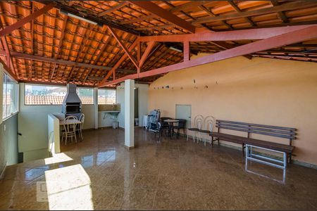 Casa à venda com 180m², 3 quartos e 4 vagasTerraço