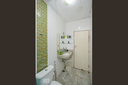 Casa à venda com 180m², 3 quartos e 4 vagasBanheiro Social