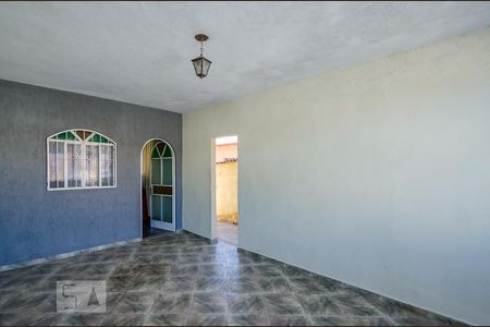 Casa à venda com 180m², 3 quartos e 4 vagasGaragem